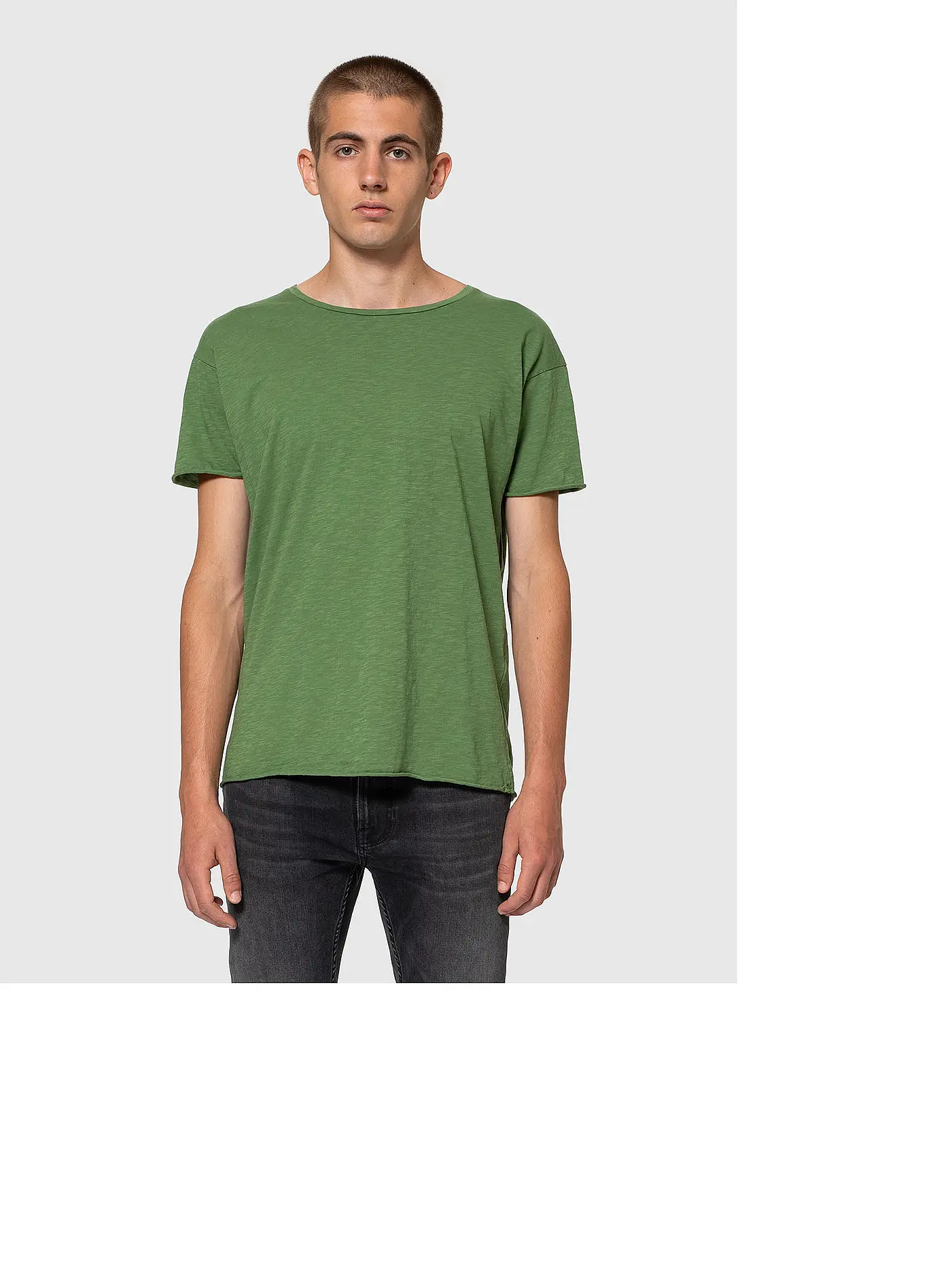 NUDIE JEANS | T-Shirt Roger | grün